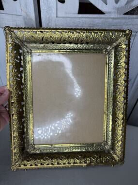 Vintage Ornate Gold Tone Metal Picture Frame Tabletop Decor Hollywood Glam